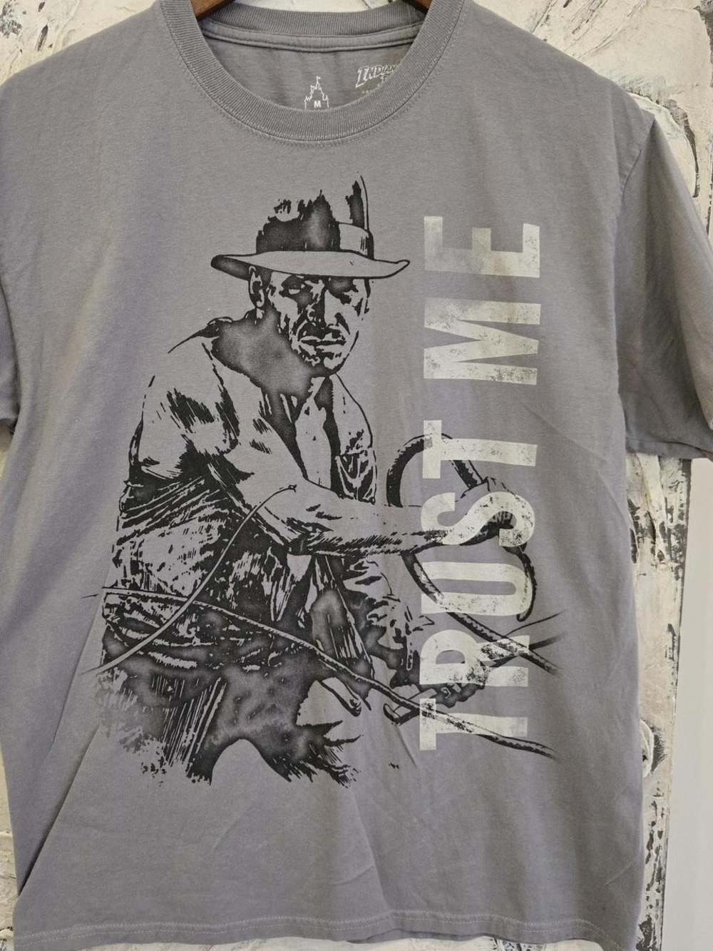 Classic Gray 'TROST ME' Graphic Short Sleeve Tee - Unbranded